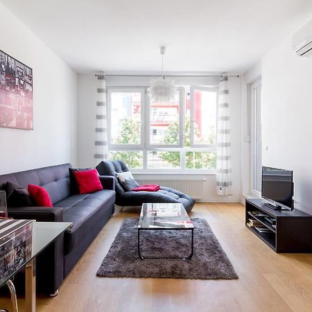 Flexible Selfcheckins 9 - Zagreb - Garage - Electric Vehicle Ccharger - Loggia - New - Apartments Repinc 9 외부 사진